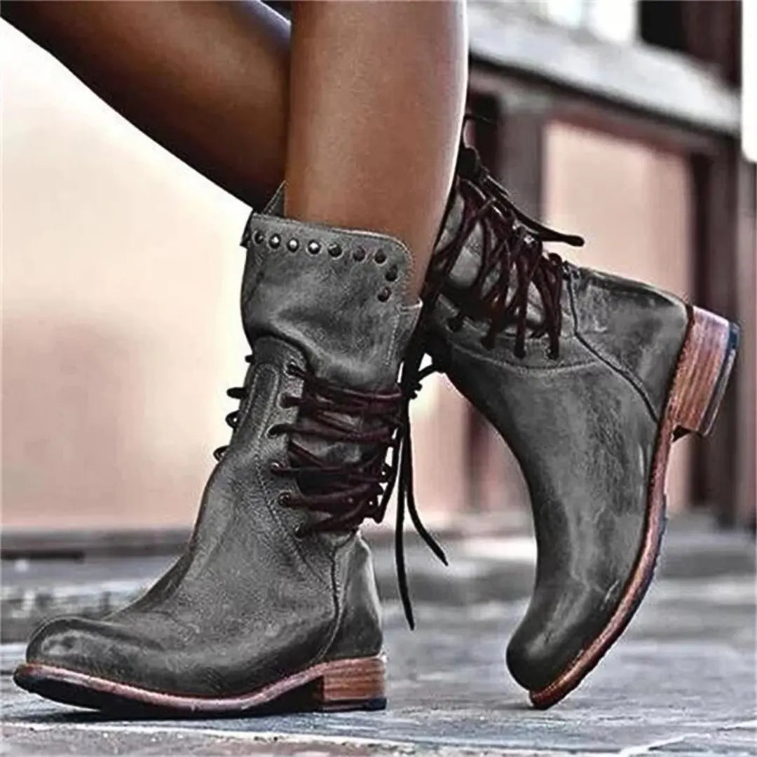 KITHA - VINTAGE BOOTS Linen London